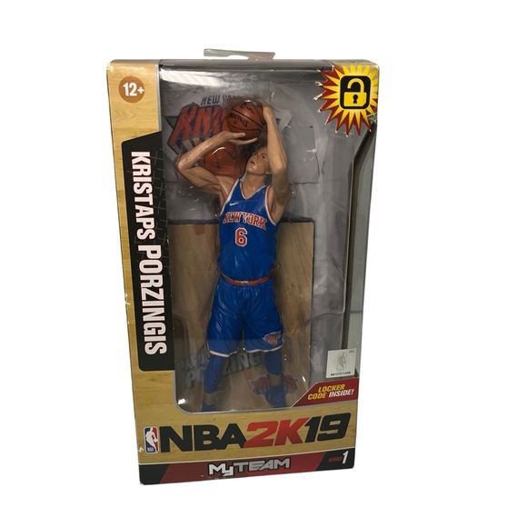 McFarlane NBA 2k19 ~ Kristaps Porzingis ~ My Team ~ Series 1 ~ Knicks ~ Celtics - Picture 8 of 9